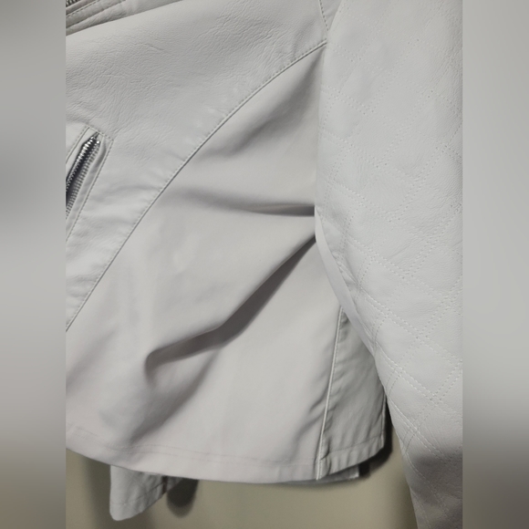 NWOT BACCINI Cream pleather jacket 3X (PTP 22.5) fits like 1X - Picture 4 of 4